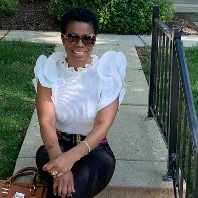 Portrait of Yoryina Caicedo, a happy homeowner thanks to Paula Peñaflor